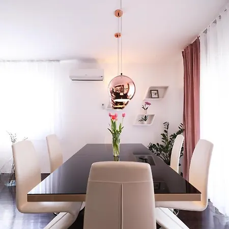 Apartment Aurora