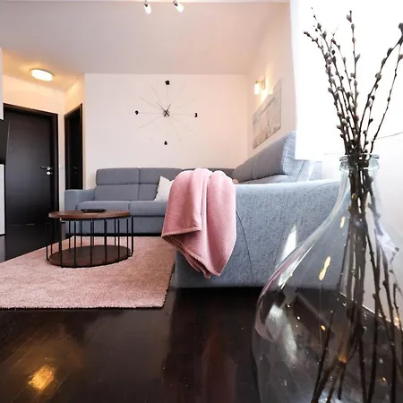 Apartment Aurora *