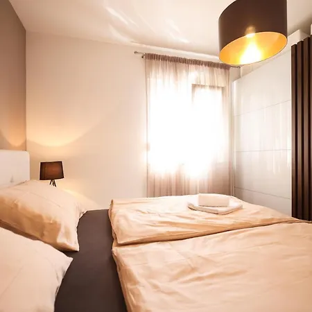 Aurora Apartment